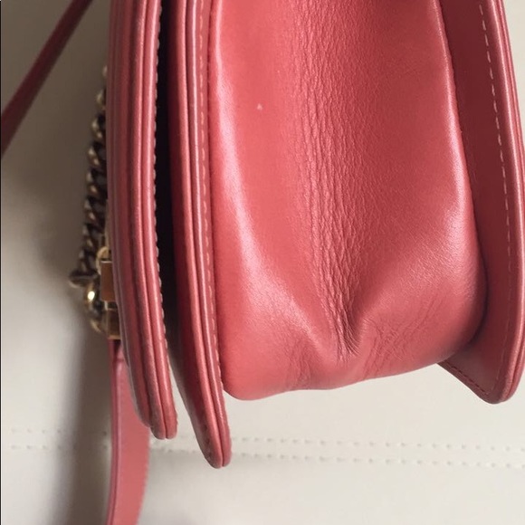 SOLD❌Chanel Metallic Pink Stingray Small Boy - Picture 4 of 8